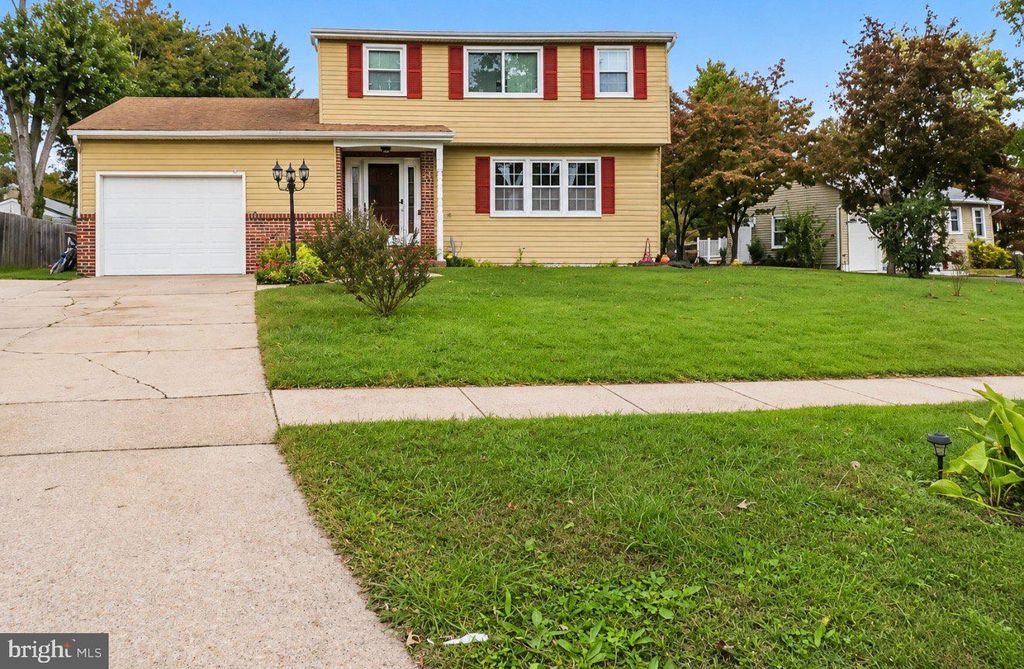 562 WAYNE AVE, Vineland, NJ 08360