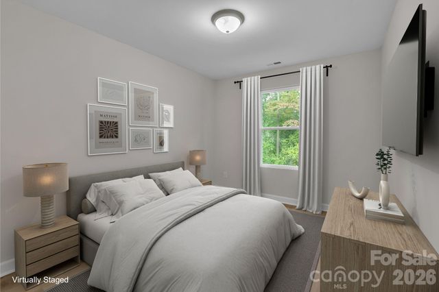 1324 Old Charlotte Road, Statesville, NC 28677