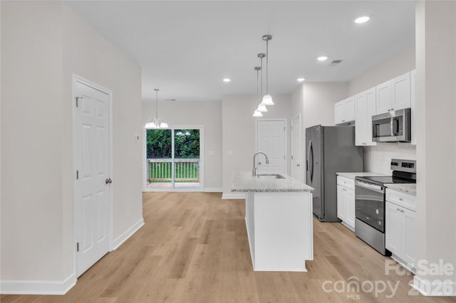 1324 Old Charlotte Road, Statesville, NC 28677