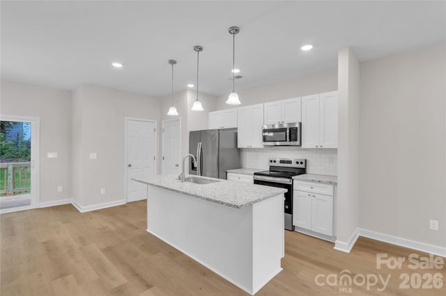 1324 Old Charlotte Road, Statesville, NC 28677