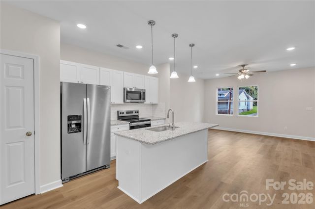 1324 Old Charlotte Road, Statesville, NC 28677