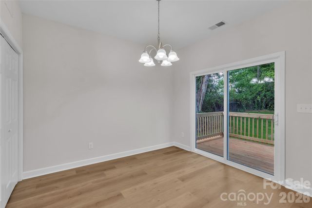 1324 Old Charlotte Road, Statesville, NC 28677