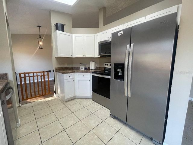 36422 BIRDIE COURT, Grand Island, FL 32735