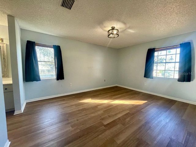 36422 BIRDIE COURT, Grand Island, FL 32735