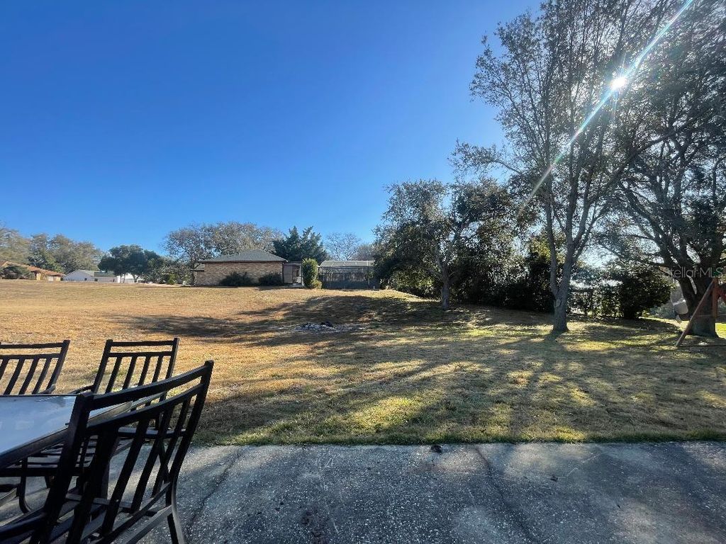 Image 6 of property listing at 36422 BIRDIE COURT, Grand Island, FL 32735