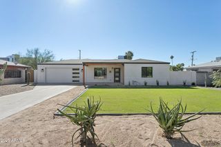 1707 E PINCHOT Avenue, Phoenix, AZ 85016