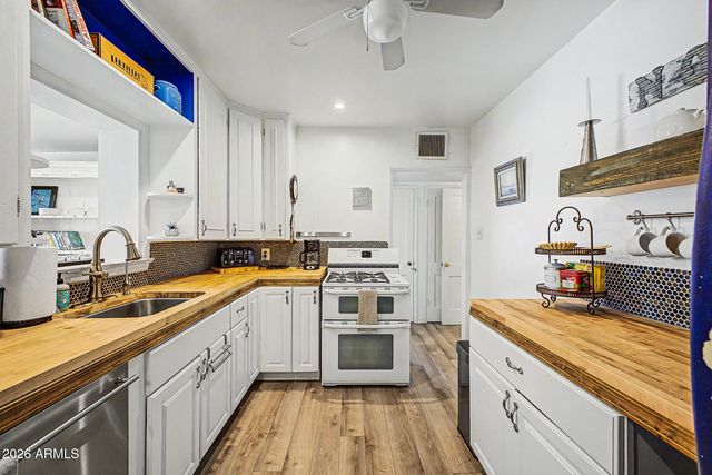 1146 W MACKENZIE Drive, Phoenix, AZ 85013