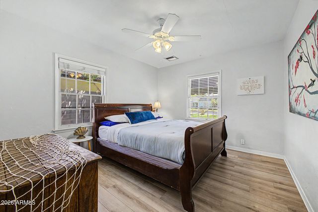 1146 W MACKENZIE Drive, Phoenix, AZ 85013