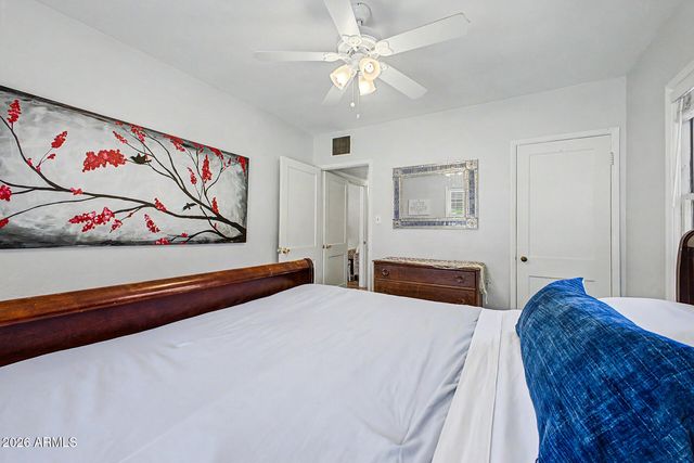 1146 W MACKENZIE Drive, Phoenix, AZ 85013