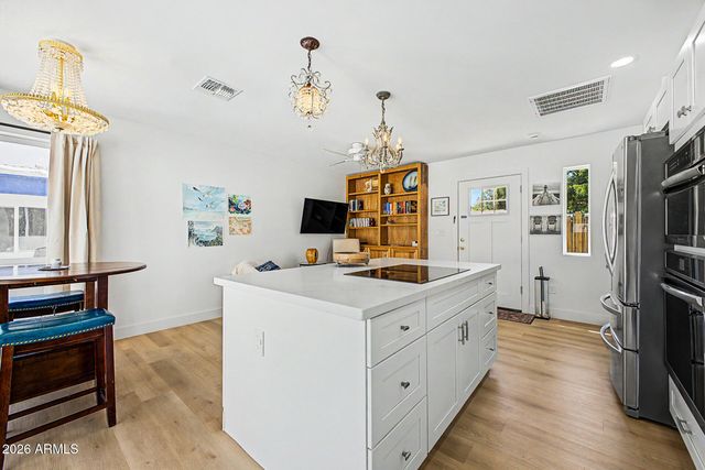 1146 W MACKENZIE Drive, Phoenix, AZ 85013
