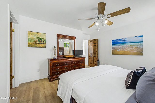 1146 W MACKENZIE Drive, Phoenix, AZ 85013