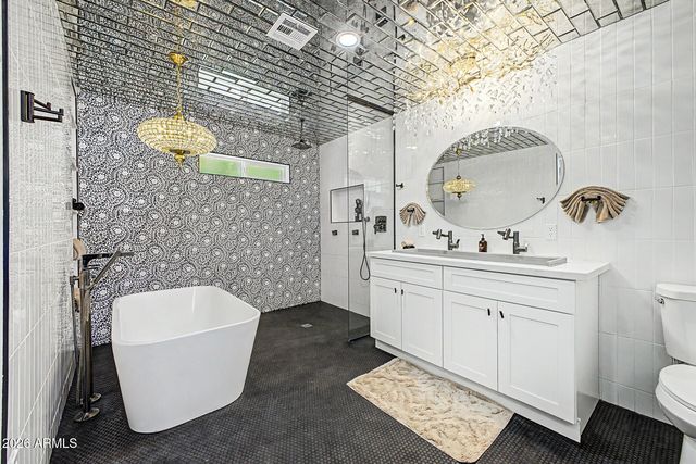 1146 W MACKENZIE Drive, Phoenix, AZ 85013