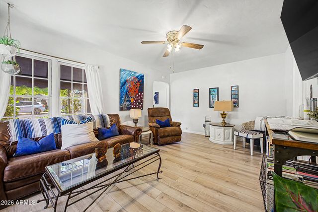 1146 W MACKENZIE Drive, Phoenix, AZ 85013