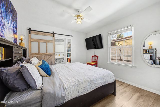 1146 W MACKENZIE Drive, Phoenix, AZ 85013