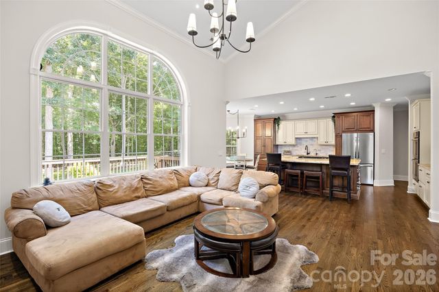 1607 Crestgate Drive, Waxhaw, NC 28173
