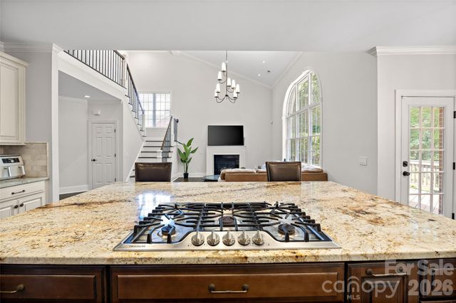 1607 Crestgate Drive, Waxhaw, NC 28173