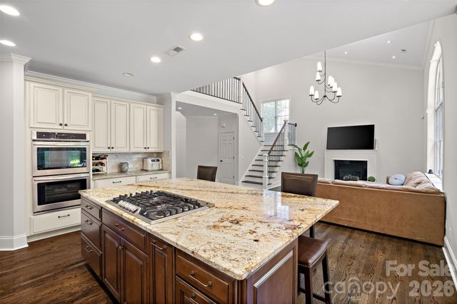 1607 Crestgate Drive, Waxhaw, NC 28173