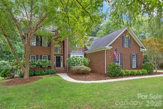 1607 Crestgate Drive, Waxhaw, NC 28173