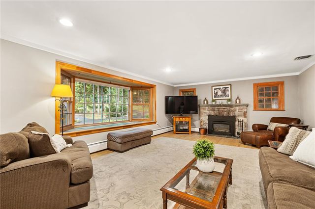 3598 Laurel Lane, Upper Saucon Twp, PA 18034