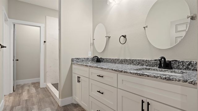 1228 S Rusk Street W, Sherman, TX 75090