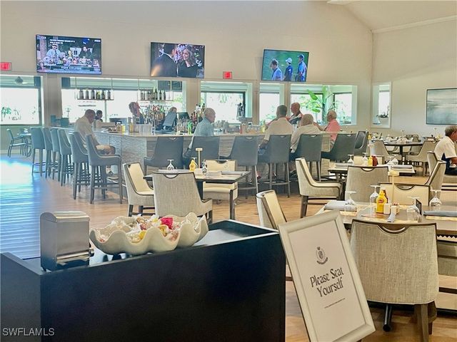 5985 Bloomfield CIR D205, Naples, FL 34112