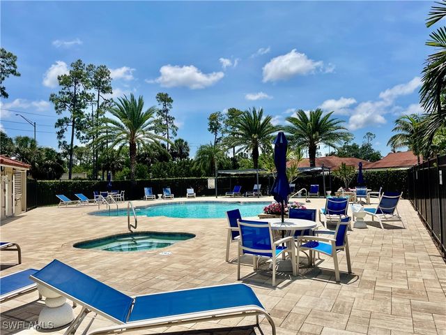 5985 Bloomfield CIR D205, Naples, FL 34112