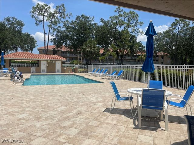 5985 Bloomfield CIR D205, Naples, FL 34112
