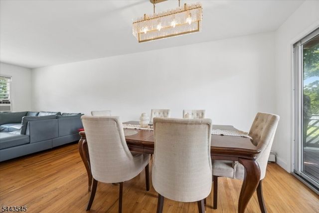 1 Arthur Rd, Hopatcong Boro, NJ 07874