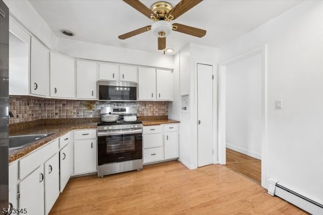 1 Arthur Rd, Hopatcong Boro, NJ 07874