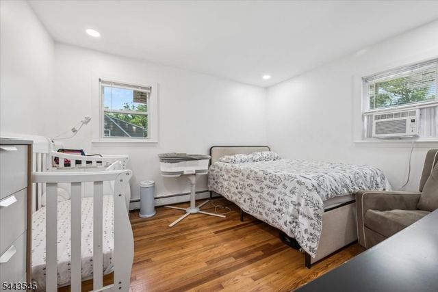 1 Arthur Rd, Hopatcong Boro, NJ 07874