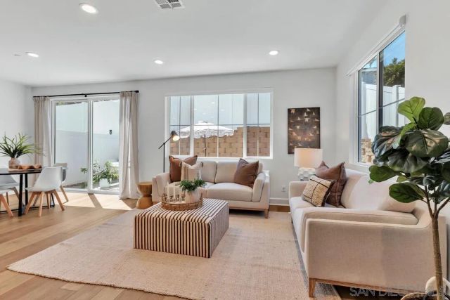 7701 Jasmine Ct, Santee, CA 92071