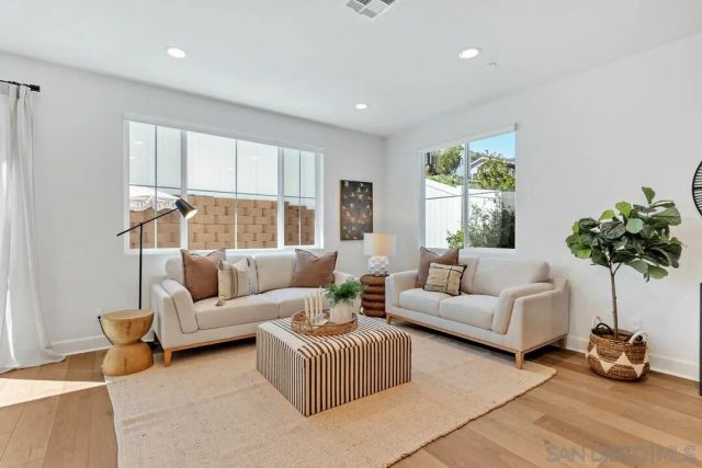 7701 Jasmine Ct, Santee, CA 92071