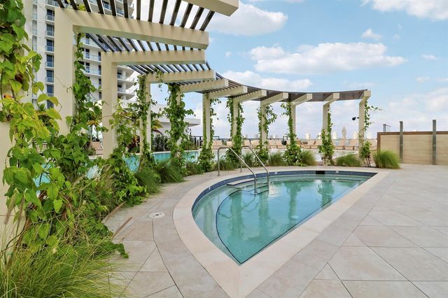 220 Lake Shore Drive 815, Lake Park, FL 33403