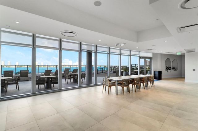 220 Lake Shore Drive 815, Lake Park, FL 33403