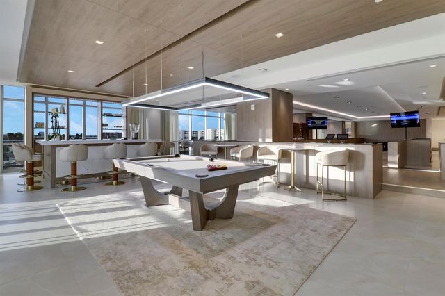 220 Lake Shore Drive 815, Lake Park, FL 33403