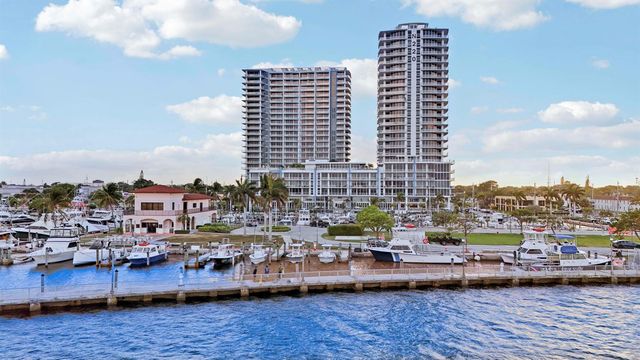 220 Lake Shore Drive 815, Lake Park, FL 33403