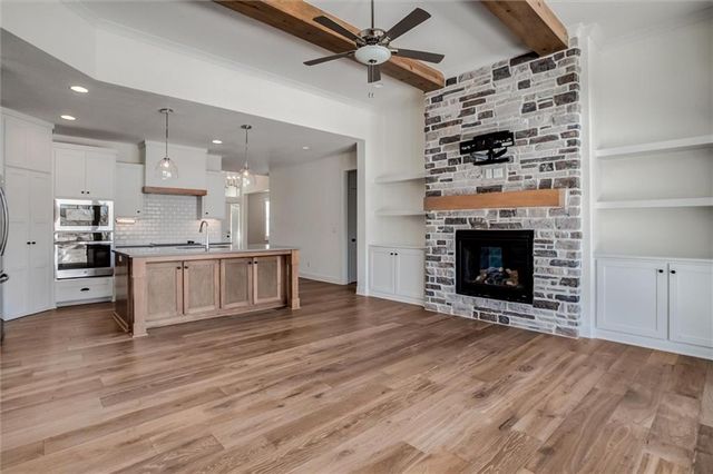 7504 NE 103rd Terrace, Kansas City, MO 64157