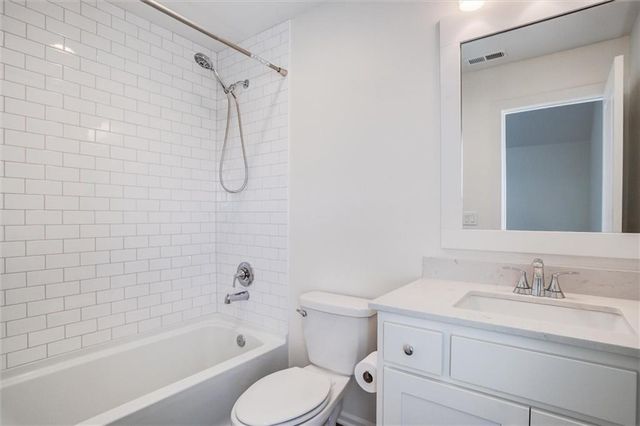 7504 NE 103rd Terrace, Kansas City, MO 64157