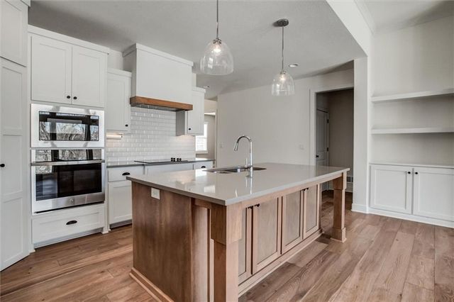 7504 NE 103rd Terrace, Kansas City, MO 64157