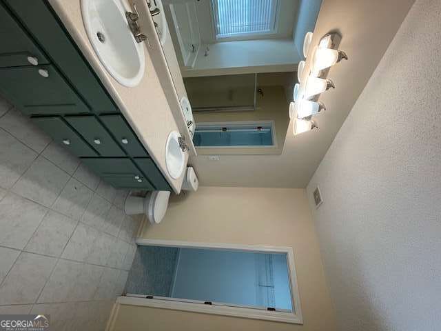 381 Etowah Drive, Cartersville, GA 30120