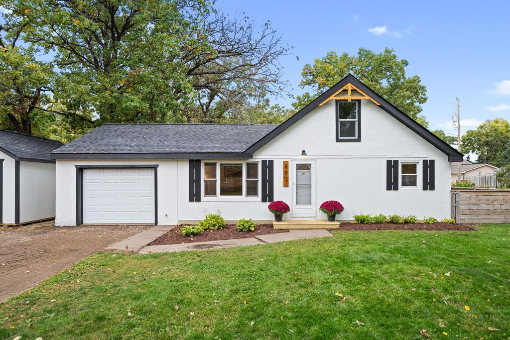 851 Lake Street N, Big Lake, MN 55309 — exterior
