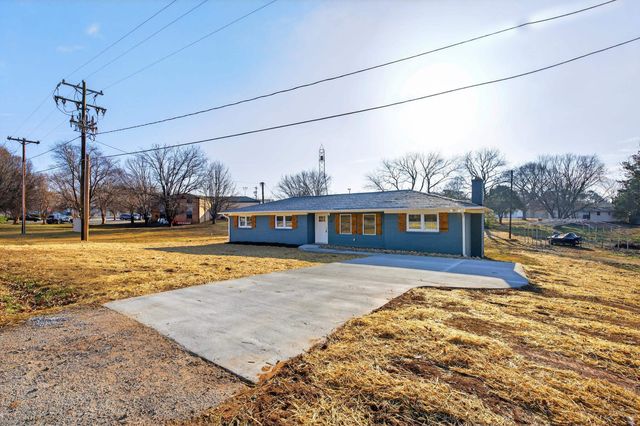 221 Hillbrook Cir, Pacolet, SC 29372