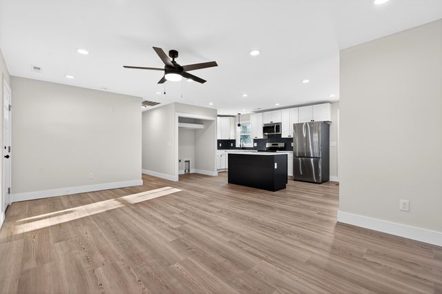 221 Hillbrook Cir, Pacolet, SC 29372