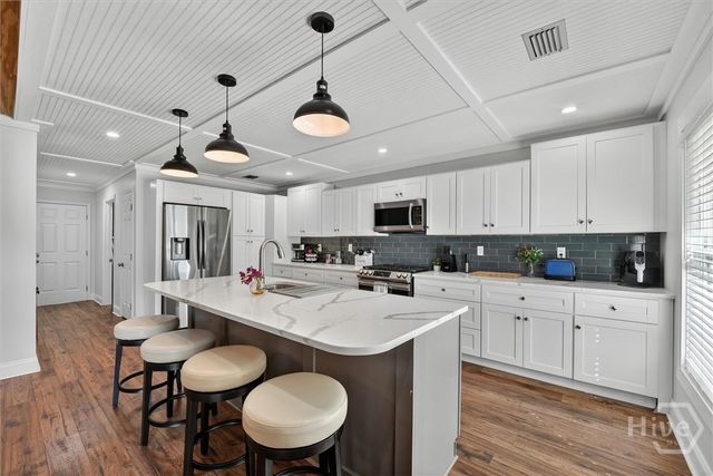 109 N Cromwell Road, Savannah, GA 31410