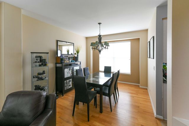 687 E Lenox Lane, Palatine, IL 60074