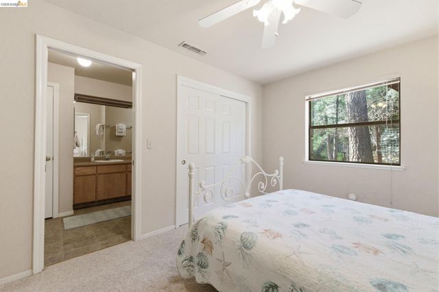 12305 Mills Street, Groveland, CA 95321