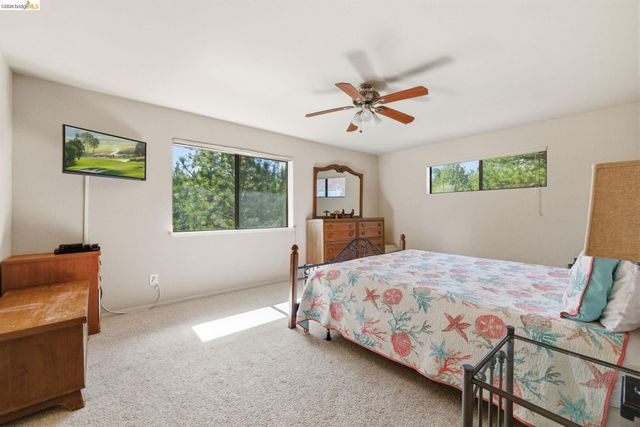 12305 Mills Street, Groveland, CA 95321