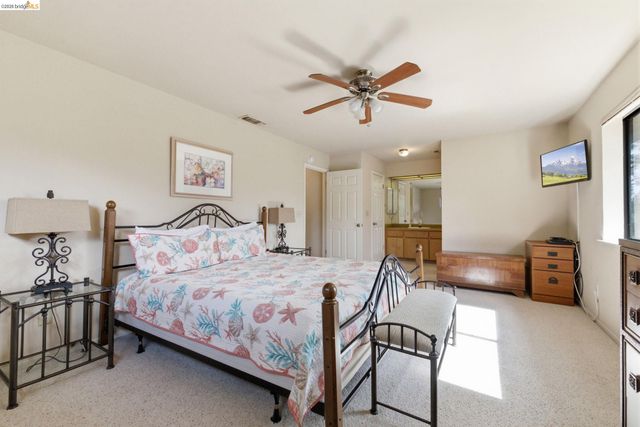 12305 Mills Street, Groveland, CA 95321