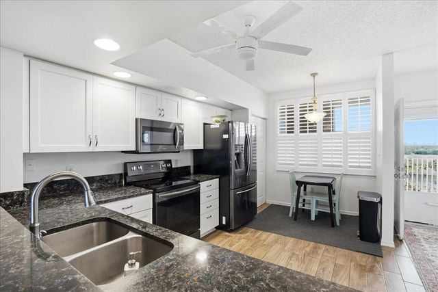 6425 SHORELINE DRIVE 10503, St Petersburg, FL 33708