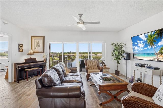 6425 SHORELINE DRIVE 10503, St Petersburg, FL 33708